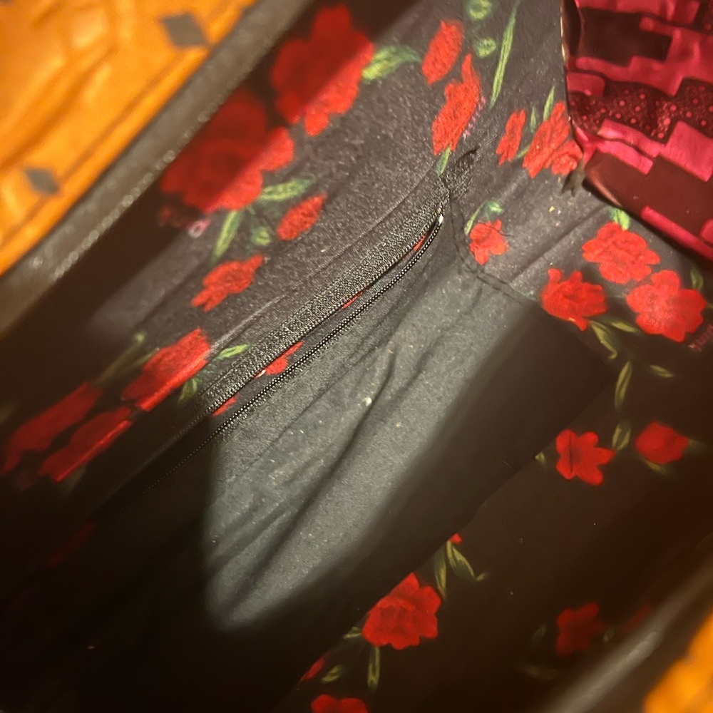 Brown and Black Patterned Wide Tote Bag - Picture 4 of 4